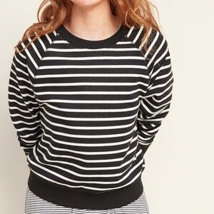 Old Navy Vintage Crew-Neck Sweatshirt - Black & White Stripes, L TALL